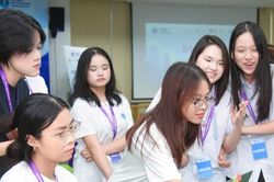 Học sinh 28 trường THPT tìm lời giải cho nhiều vấn đề nóng của cộng đồng