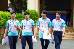 Có bao nhiêu thí sinh đạt điểm 10 môn Toán thi tốt nghiệp THPT năm 2026?