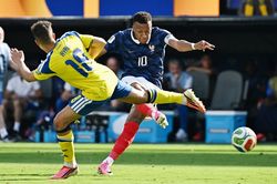 World Cup 2026: Thắng dễ dàng Thụy Điển 3-0, Pháp vào vòng 1/8