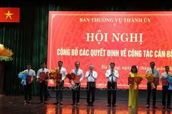 Đà Nẵng công bố các Quyết định về công tác cán bộ