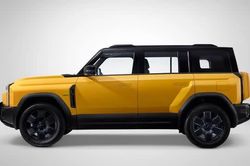 SUV địa hình mạnh 422 mã lực, thiết kế hầm hố, giá gần 700 triệu đồng
