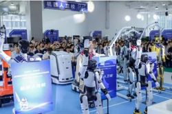 Trường học của robot đầu tiên tại Trung Quốc khai giảng, đón 30 'tân học sinh' nhập học