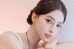 Hoa hậu Tiểu Vy gặp lại người đàn ông đặc biệt
