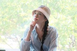 Thanh Thanh Huyền khoe nhan sắc ngọt ngào giữa lòng Đà Nẵng