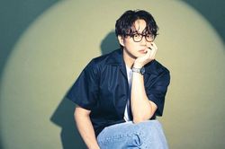 Ca sĩ Sung Si Kyung tiết lộ bí quyết giảm 10kg: 'Tôi đã ăn khoảng 170 con cá bơn'