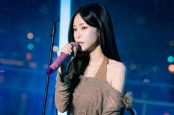 'Quái vật nhạc số' Heize rời P NATION