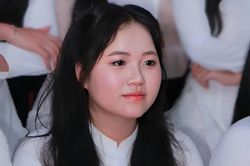Nữ 'thủ khoa kép' Đà Nẵng: Tự học với AI, chinh phục hai điểm 10