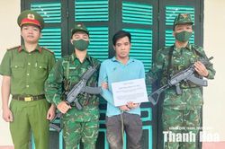 Bắt giữ một đối tượng người L&agrave;o t&agrave;ng trữ ma t&uacute;y