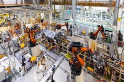 PMI đạt 51,8 điểm: Ngành sản xuất Việt Nam tăng trưởng tích cực, sẵn sàng cho nửa cuối năm