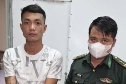 Bắt quả tang đối tượng tàng trữ trái phép chất ma túy