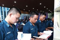Trưng bày tài nguyên thông tin, tuyên truyền giới thiệu sách về Đà Nẵng