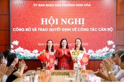 Phường Ninh Hòa công bố các quyết định về công tác cán bộ