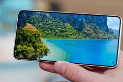 Samsung hủy kế hoạch dùng màn hình BOE trên Galaxy S27: Bài toán giữa chi phí và vị thế flagship