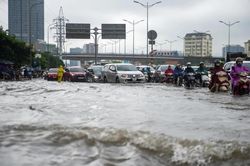 Lăng kính xây dựng 1/7: Hà Nội xây dựng kịch bản ứng phó mùa mưa 2026 theo 4 cấp độ ngập