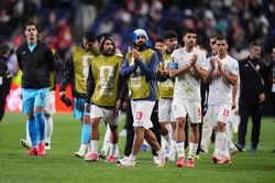 World Cup 2026: Chủ tịch FIFA bất ngờ cảm ơn tuyển Iran sau khi bị tố thiếu c&ocirc;ng bằng