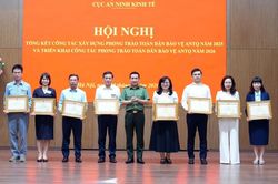 Cục Thuế được khen thưởng trong phong trào toàn dân bảo vệ an ninh Tổ quốc