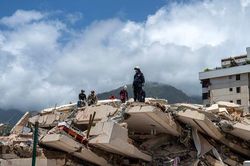 Động đất tại Venezuela: Gần 2.000 người thiệt mạng, báo động quá tải cơ sở y tế