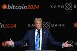 Tổng thống Mỹ Donald Trump thu hơn 1,4 tỷ USD từ tiền điện tử