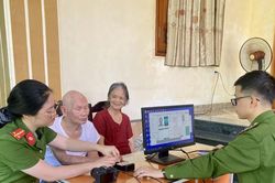 Hiện thực hóa Đề án 06: Chi trả an sinh xã hội qua tài khoản ngân hàng