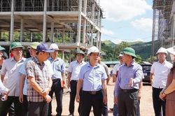Đẩy nhanh tiến độ xây dựng các trường học nội trú liên cấp khu vực biên giới