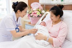 Lao động nữ sinh con thứ hai được nghỉ thai sản 7 tháng