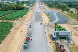 Chấm dứt tình trạng cao tốc đã thông, vẫn tắc trạm dừng nghỉ