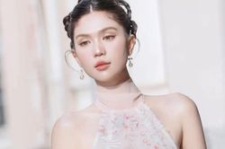Từng gắn với hình ảnh xa hoa, Ngọc Trinh giờ chọn cuộc sống 'vừa đủ' sau nhiều biến cố