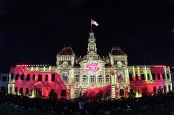 TPHCM: Hoành tráng, mãn nhãn màn trình chiếu 3D Mapping mừng 50 năm Thành phố mang tên Bác