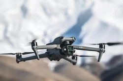 Từ 1/7, người điều khiển flycam phải có chứng chỉ, đăng ký hoạt động bay