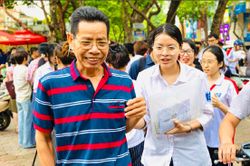 Phổ điểm Ngữ văn tốt nghiệp THPT 2026: Điểm trung bình giảm còn 6,5