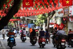 Hôm nay Hà Nội triển khai vùng phát thải thấp, người dân di chuyển, gửi xe thế nào?