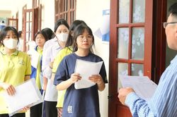 Phổ điểm 12 môn thi tốt nghiệp THPT 2026