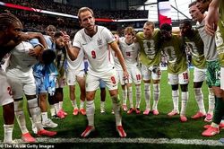 Tuyển Anh l&agrave;m điều chưa từng thấy ở World Cup sau 60 năm