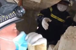 Đoàn CNCH của Bộ Công an Việt Nam tìm thấy thêm 5 nạn nhân động đất tại Venezuela