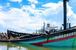 Gia Lai: Vụ cháy tàu cá: Hàng chục ngư dân rơi vào cảnh trắng tay, nợ nần