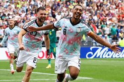 Bỉ ngược d&ograve;ng kh&ocirc;ng tưởng để v&agrave;o v&ograve;ng 16 đội World Cup