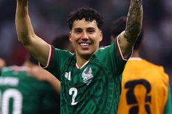 Áo Mexico đắt hàng nhất World Cup