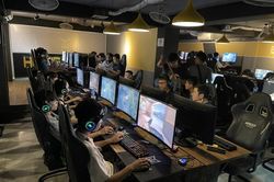 Từ 1.7, quán Internet mở cửa sau 22h có thể bị phạt đến 15 triệu đồng