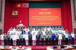 Thủ tướng: Lực lượng CAND bảo vệ niềm tin của nh&acirc;n d&acirc;n, kh&aacute;t vọng ph&aacute;t triển của d&acirc;n tộc
