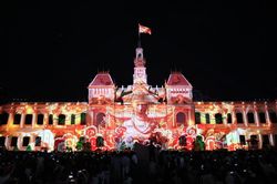Biểu diễn nghệ thuật và trình chiếu 3D Mapping mừng 50 năm Thành phố mang tên Bác