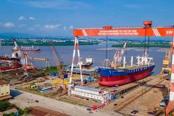 Giải thể Ban chỉ đạo t&aacute;i cơ cấu Tổng c&ocirc;ng ty C&ocirc;ng nghiệp t&agrave;u thủy