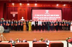 Đại học Huế kiện to&agrave;n đội ngũ l&atilde;nh đạo c&aacute;c trường đại học th&agrave;nh vi&ecirc;n v&agrave; đơn vị trực thuộc