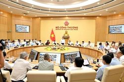 Thương mại, xuất nhập khẩu và sản xuất công nghiệp giữ đà tăng trưởng