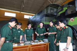 N&acirc;ng cao năng lực tự chủ sản xuất vật tư kỹ thuật ng&agrave;nh th&ocirc;ng tin