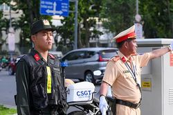 Tối 2-7, TPHCM điều tiết giao th&ocirc;ng nhiều tuyến đường để bắn ph&aacute;o hoa