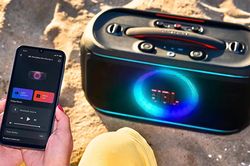 JBL ra mắt thế hệ PartyBox với công nghệ AI tách giọng hát
