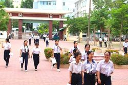 Gần 4.900 th&iacute; sinh 'đua' suất v&agrave;o trường chuy&ecirc;n L&acirc;m Đồng