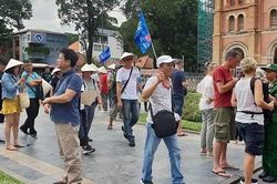 Ngăn chặn lợi dụng du lịch để đưa người ra nước ngoài trái phép