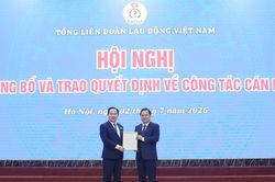 PGS.TS L&ecirc; Mạnh H&ugrave;ng được bổ nhiệm Hiệu trưởng Trường ĐH C&ocirc;ng đo&agrave;n