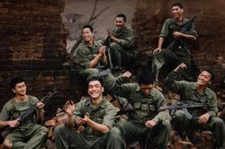 Một năm sau phim Mưa đỏ: Điều c&ograve;n lại kh&ocirc;ng chỉ l&agrave; 8,3 triệu kh&aacute;n giả